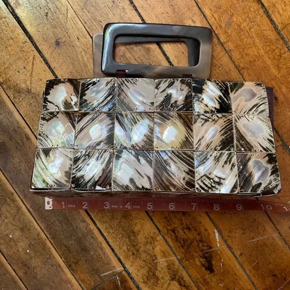 vintage style lucite/shell handbag - Picture 2 of 7